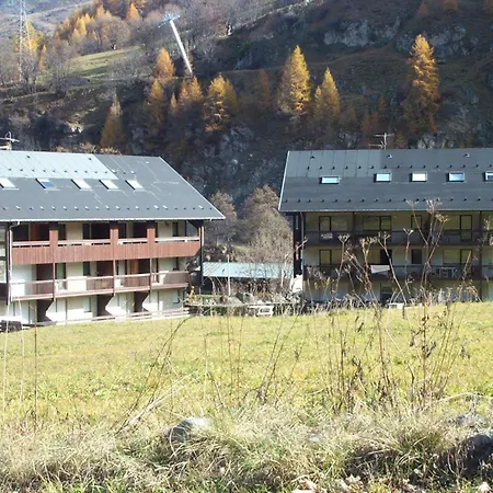 Plan Soleil - + 2 4 Personnes 2 Expose Ouest Mae-1294 Valloire